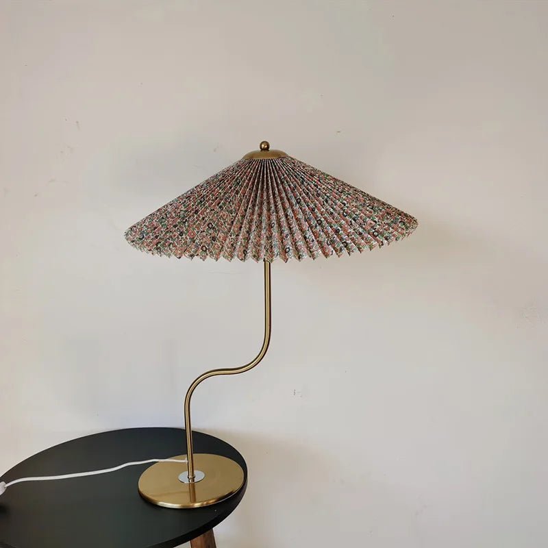 Plissee - Regenschirm - Tischlampe: Moderne Wackelleuchte für Schlafzimmer mit E14/E27 - Fassung - ApolettaApoletta