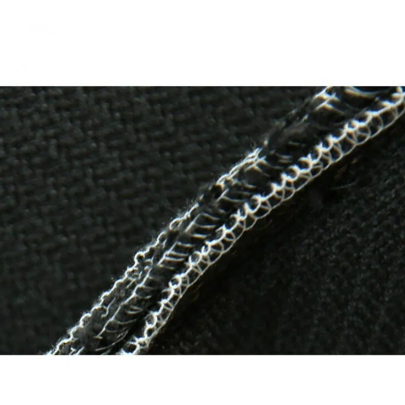 Luxuriöser Kissenbezug (Dicke Textur) mit geometrischer Stickerei - Apoletta