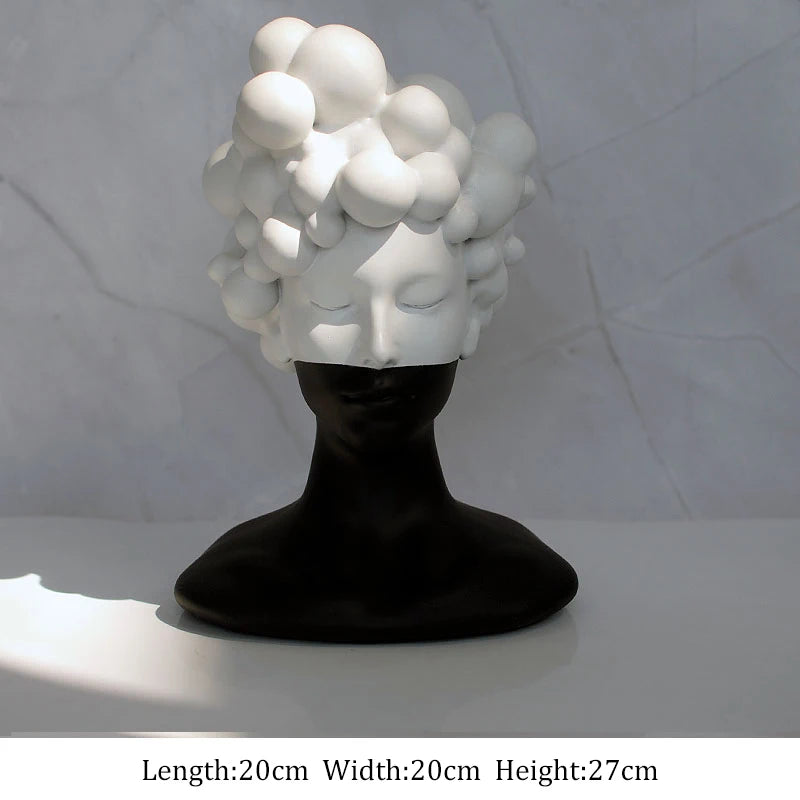 Kreative Schwarz-Weiße Harzskulptur – Geheimnisvolle Frau als Kunst-Ornament - Apoletta