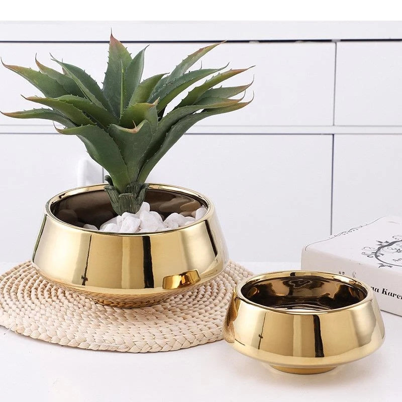 Minimalistische Goldene Keramikvase – Modernes Dekor - Apoletta