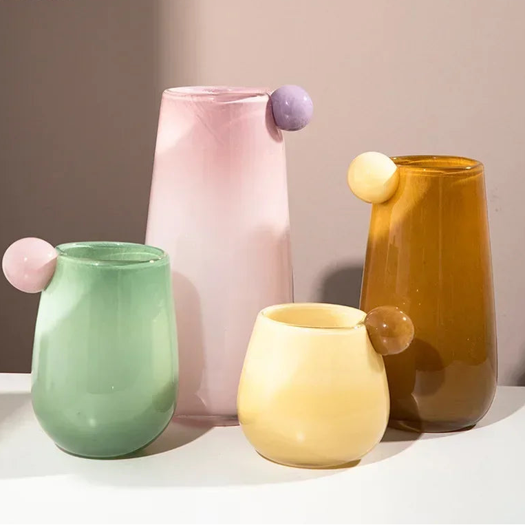 Bunte Glasvase im Süßigkeiten-Stil – Ästhetisches Dekor