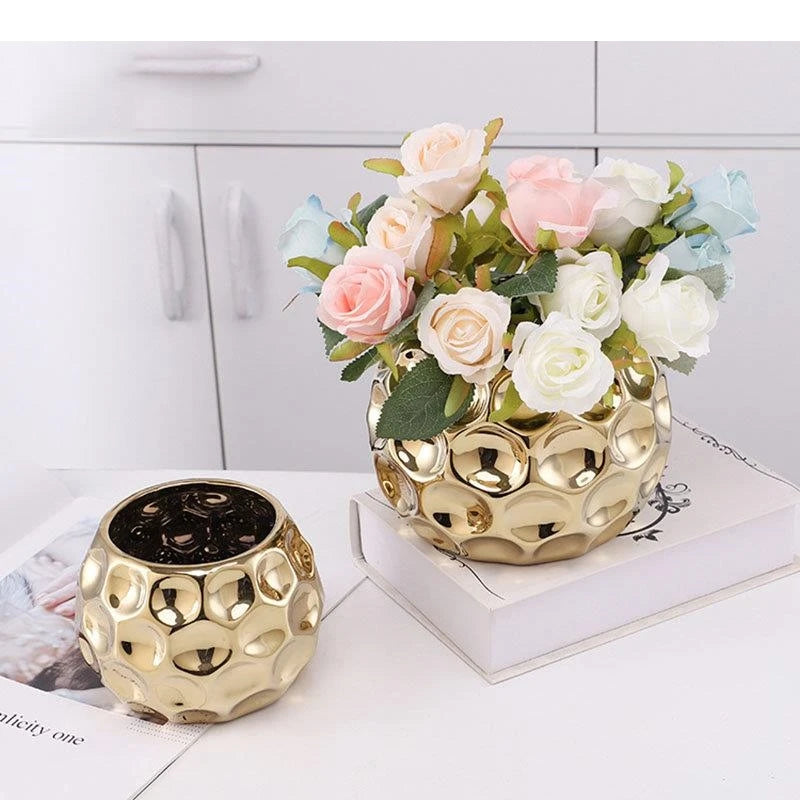 Minimalistische Goldene Keramikvase – Modernes Dekor - Apoletta