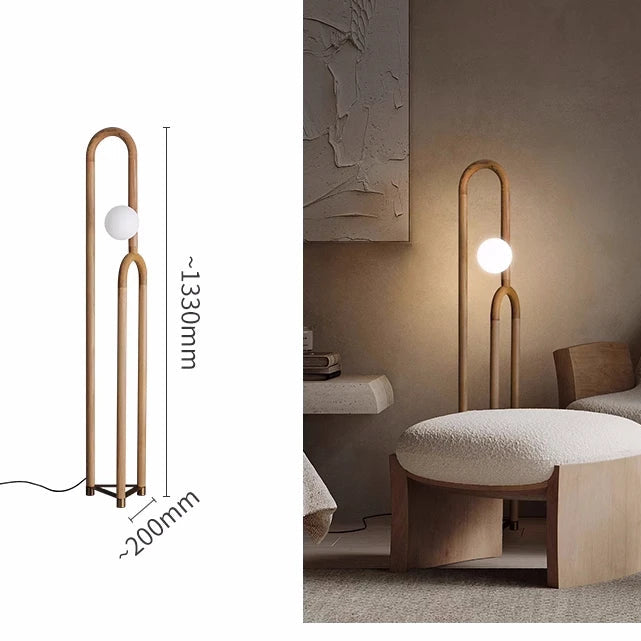 Kreative LED-Stehlampe aus dunklem Holz - Apoletta