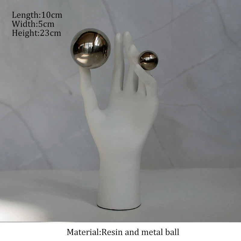 Kreative Schwarz-Weiße Harzskulptur – Geheimnisvolle Frau als Kunst-Ornament - Apoletta