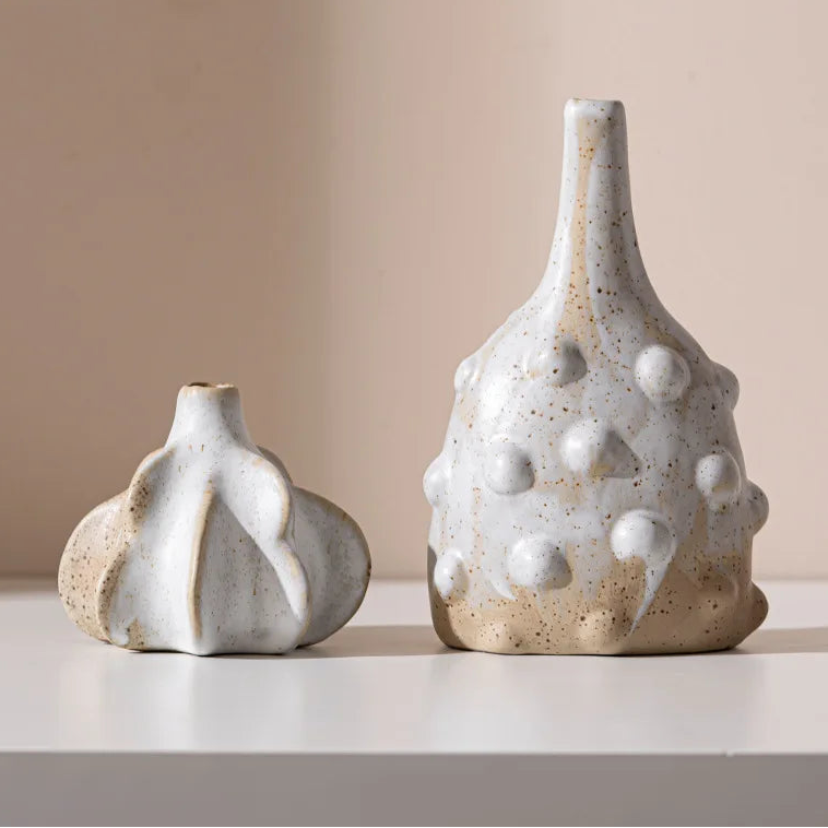 Moderne Keramikvase mit Stachel-Textur - Apoletta