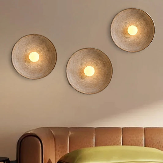 Runde Wabi-Sabi Wandlampe aus Harz