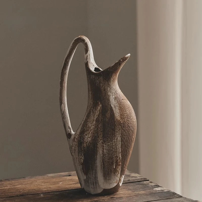 Skandinavische Terra Cotta Wabi-Sabi Vase – Minimalistisches Herzstück