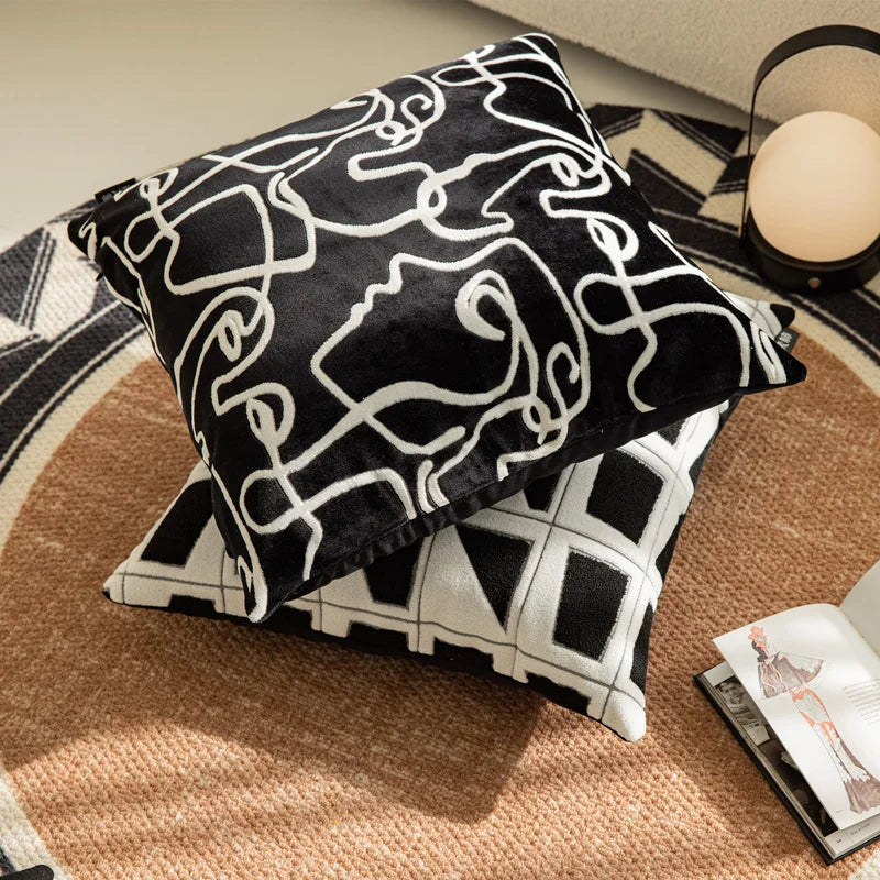 Schwarz-Weißer Luxus-Kissenbezug mit Geometrischem Jacquard-Muster - Apoletta