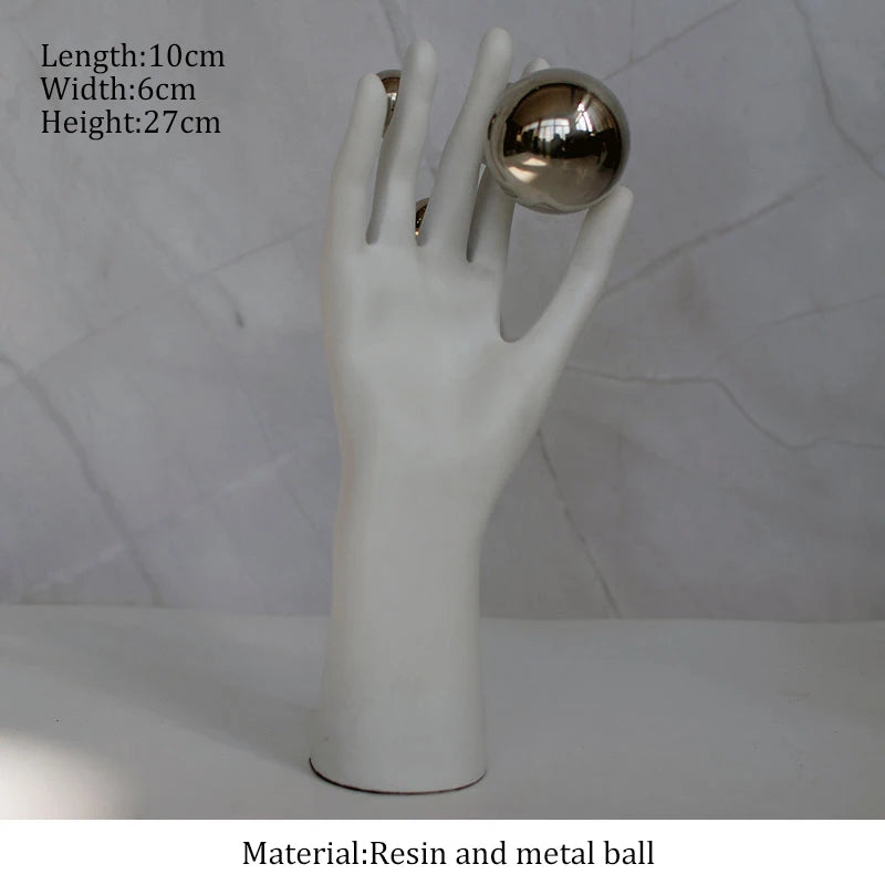 Kreative Schwarz-Weiße Harzskulptur – Geheimnisvolle Frau als Kunst-Ornament - Apoletta