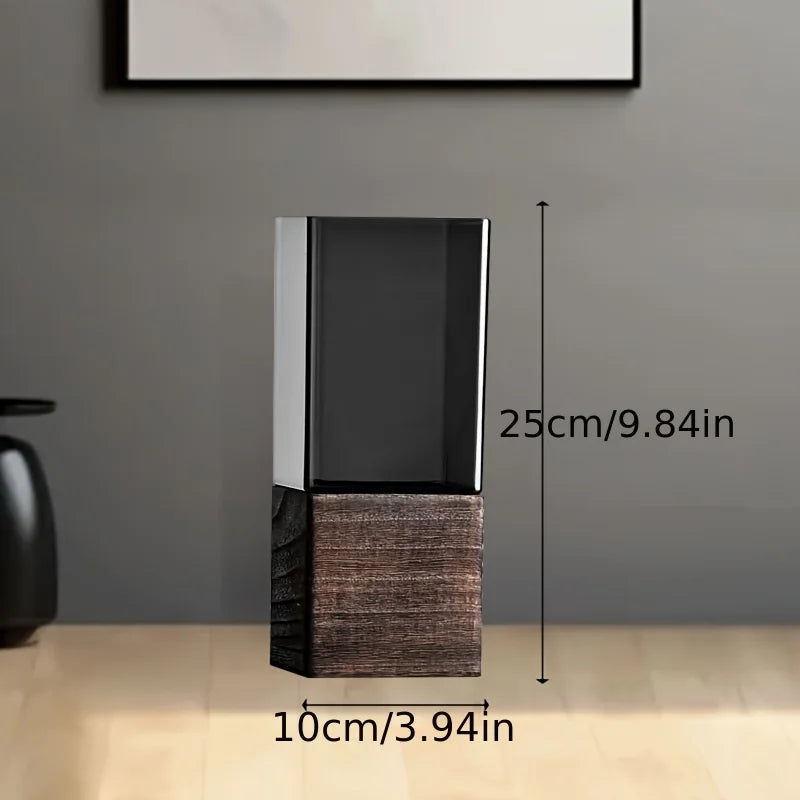 Acrylvase im nordischen Stil mit Holzsockel