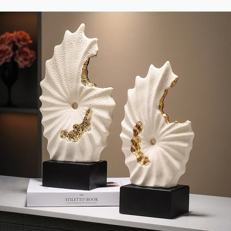 Vergoldete Abstrakte Keramiklandschaft – Ästhetisches Dekor