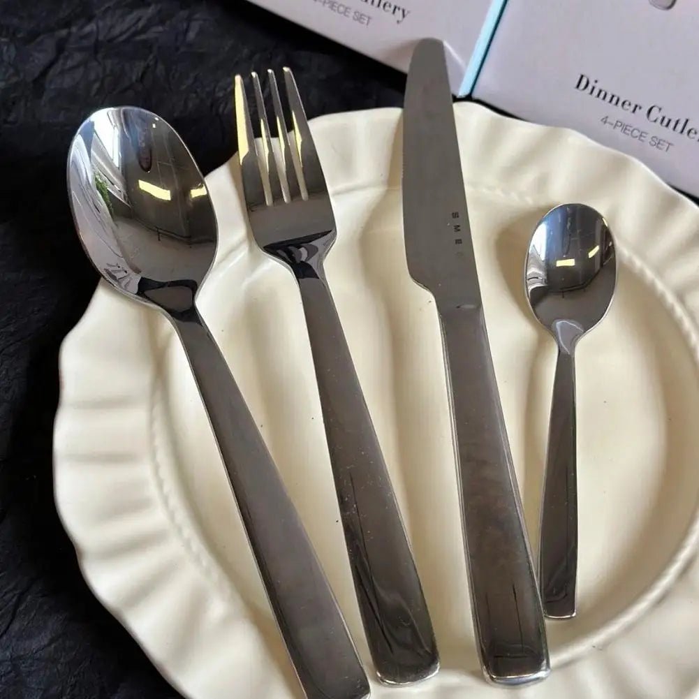 4er - Set Besteck im italienischen Stil: Edelstahl - Gabel, Löffel & Messer - ApolettaApoletta