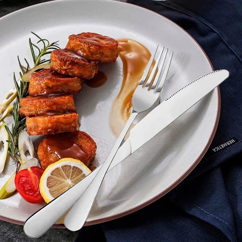 Besteck - Set aus Edelstahl: 20 - oder 40 - teiliges Set für Steakmesser, Gabel & Löffel - ApolettaApoletta