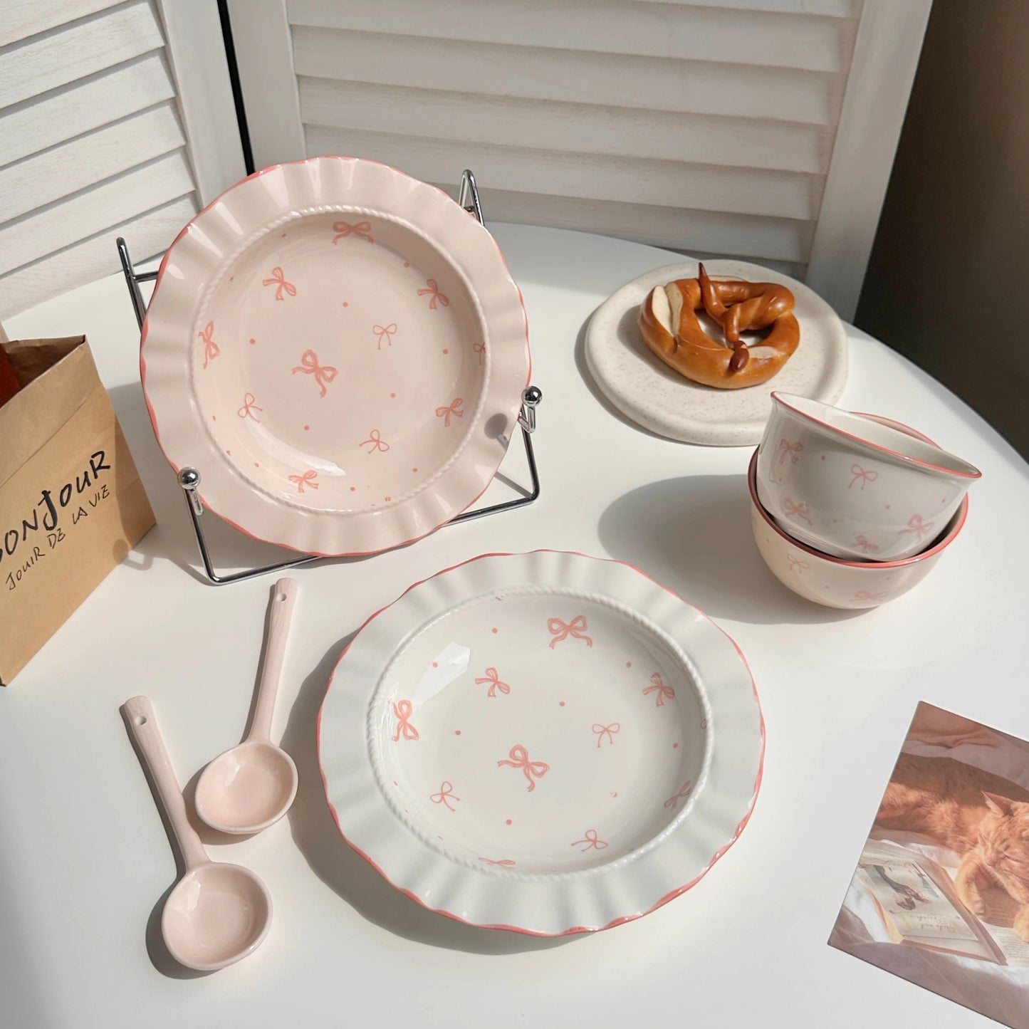 Keramik - Set mit Schleife (6 - teilig): Niedliche Schüssel & Teller für den täglichen Gebrauch - ApolettaApoletta