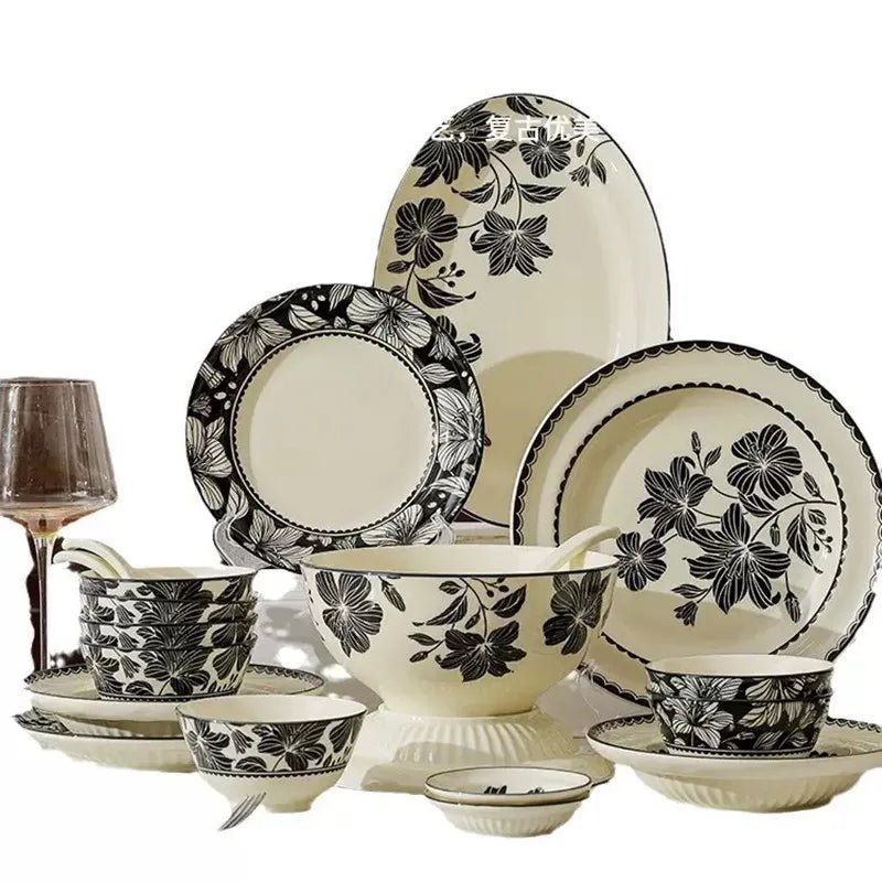 Vintage - Keramik - Geschirr - Set: Schalen, Teller & Besteck mit schwarzem Lilienmuster - ApolettaApoletta