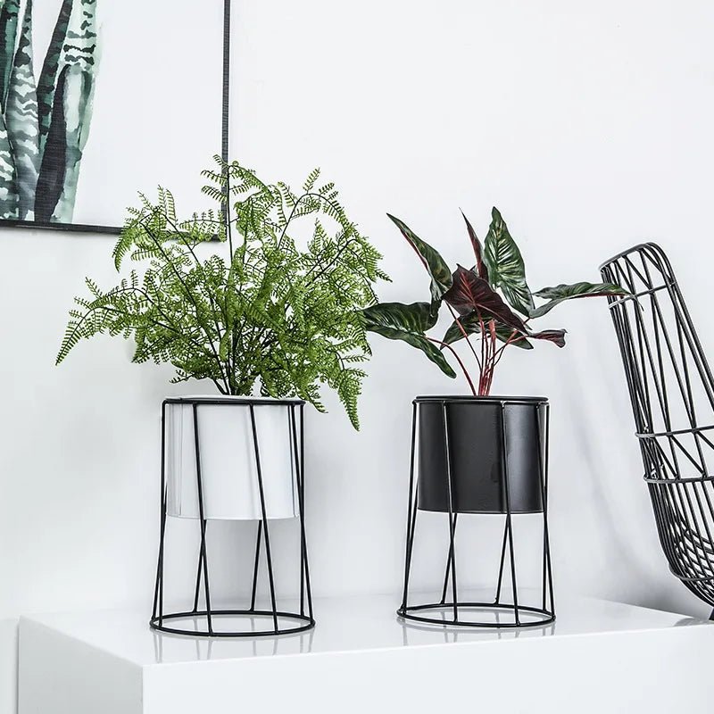 Nordischer Metall - Blumentopf mit Schmiedeeisen - Ständer – Kreative Tischdekoration - ApolettaApoletta
