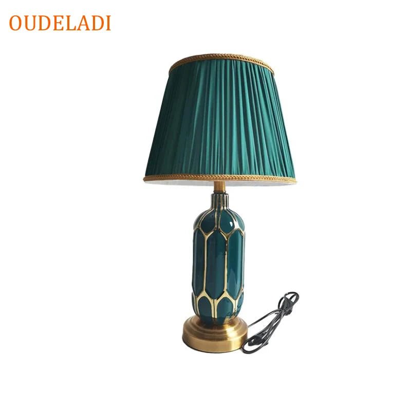 Postmoderne Tischlampe: Blaue Keramik - Lampe im amerikanischen Stil für Schlafzimmer & Wohnzimmer - ApolettaApoletta