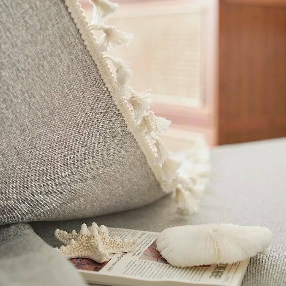 Tischdecke im Bauernhausstil: Graue Baumwoll - Tischdecke mit Quasten für Esszimmer & Küche - ApolettaApoletta