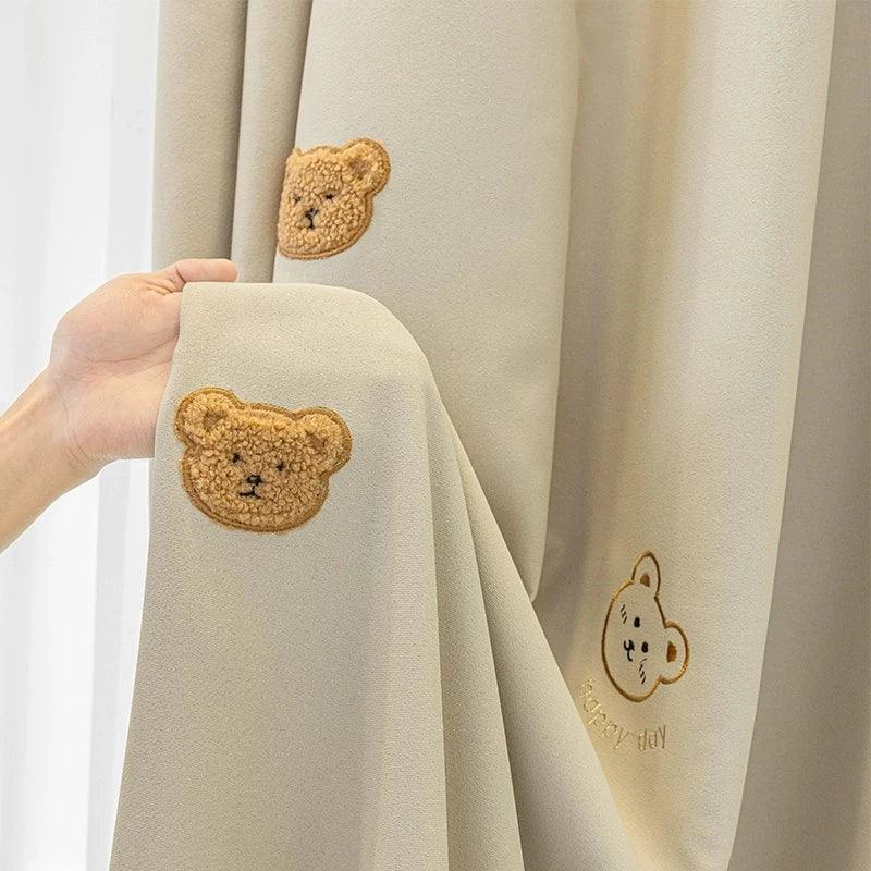 Koreanische Plüsch - Bären - Vorhänge: Beige Kindergardinen für Jungen & Mädchen Zimmer - ApolettaApoletta
