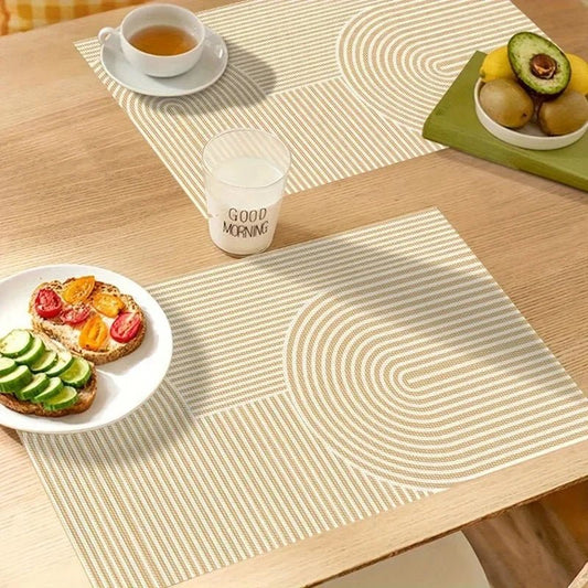 4er - Set Tischsets: Geometrie - Muster in Gold & Gelb – Rutschfest & Isoliert - ApolettaApoletta