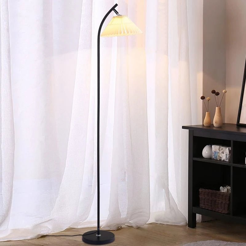 Nordische Plissee - Stehlampe: Moderne Stehleuchte & Nachtlicht für Wohnzimmer & Schlafzimmer - ApolettaApoletta