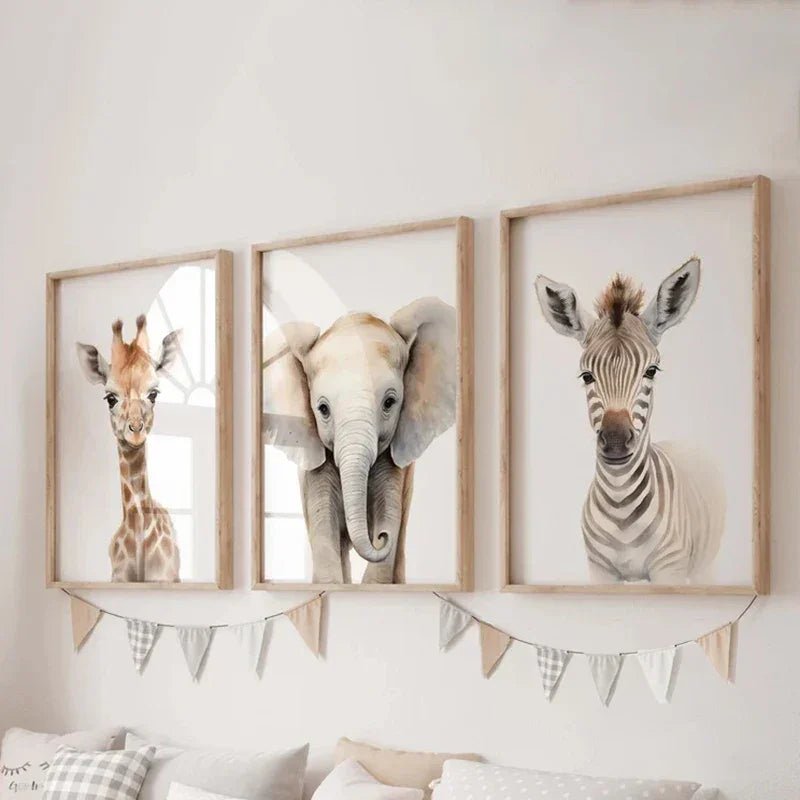 Safari Kinderzimmer Deko: 3er - Set Dschungel - Tier - Poster für das Baby - und Kinderzimmer - ApolettaApoletta