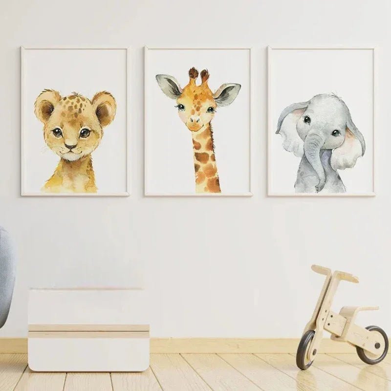 Safari Kinderzimmer Deko: 3er - Set Dschungel - Tier - Poster für das Baby - und Kinderzimmer - ApolettaApoletta