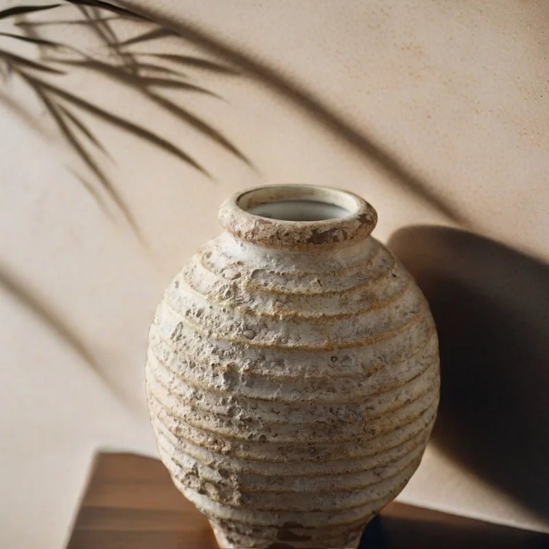 Rustikale Keramikvase im Vintage - Stil - ApolettaApoletta
