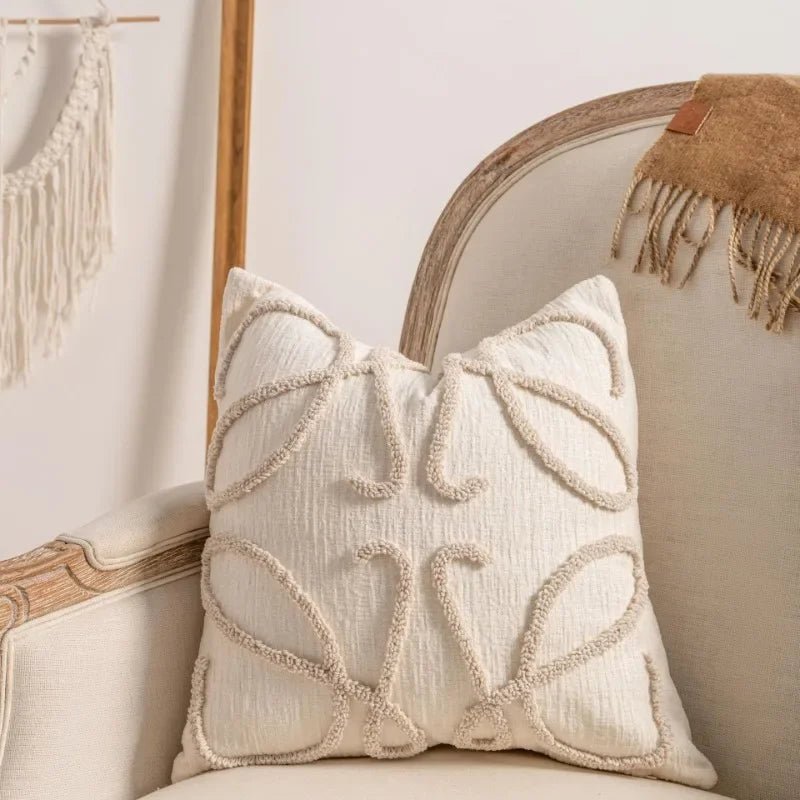 Boho Kissenbezüge mit Fransen: Trendige Strickbezüge für ein gemütliches Wohnzimmer - ApolettaApoletta