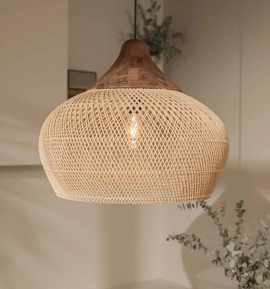 Beige Rattan - Pendelleuchte: Wabi - Sabi - Kronleuchter für Esszimmer & Wohnzimmer - ApolettaApoletta