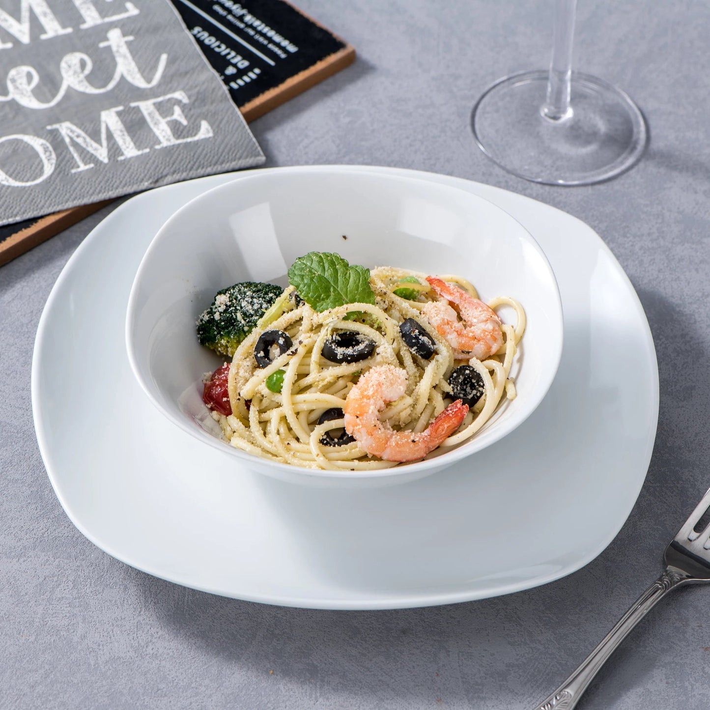 Keramik - Geschirr - Set: 24 - teilig für 6 Personen mit Schalen, Suppen - & Desserttellern - ApolettaApoletta