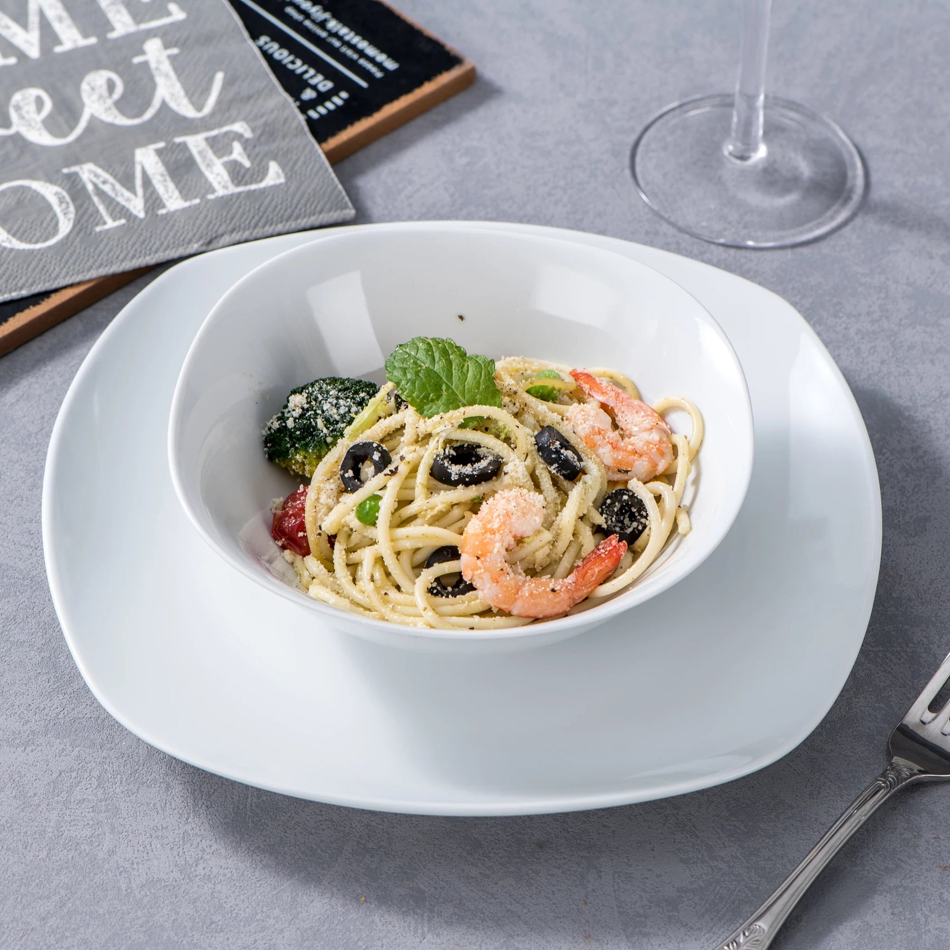 Keramik - Geschirr - Set: 24 - teilig für 6 Personen mit Schalen, Suppen - & Desserttellern - ApolettaApoletta