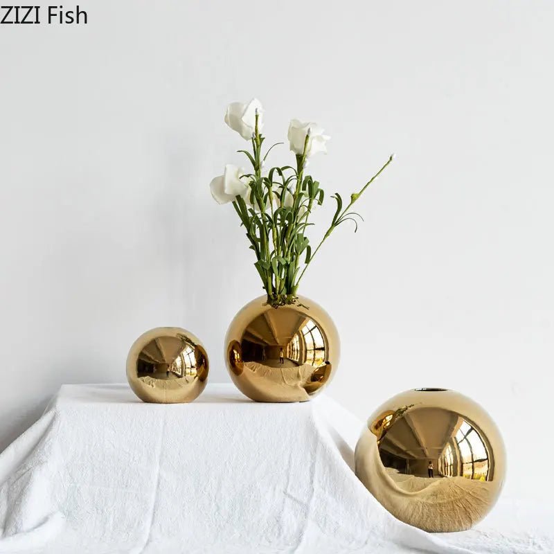 Goldene Kugel - Vase aus Keramik - ApolettaApoletta