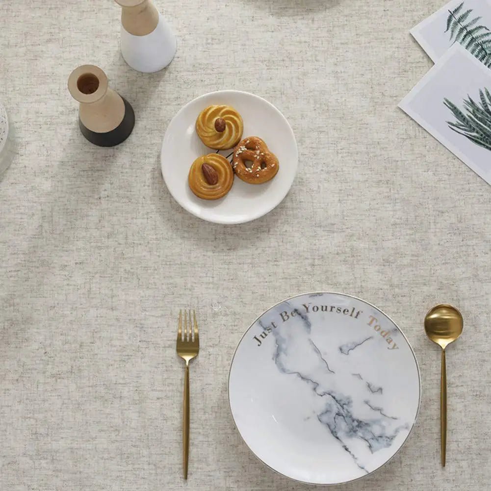 Leinen - Tischdecke mit Quasten: Staubdicht & stilvoll für Küche und Esszimmer - ApolettaApoletta