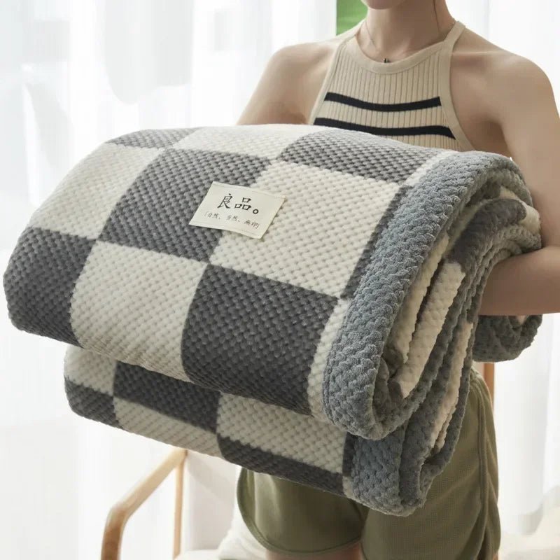 Japanische Strickdecke aus Chenille - Garn: Maschinenwaschbarer Überwurf für Couch & Bett - ApolettaApoletta