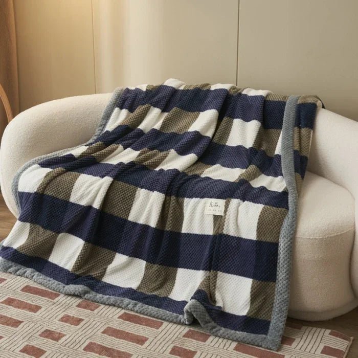 Japanische Strickdecke aus Chenille - Garn: Maschinenwaschbarer Überwurf für Couch & Bett - ApolettaApoletta