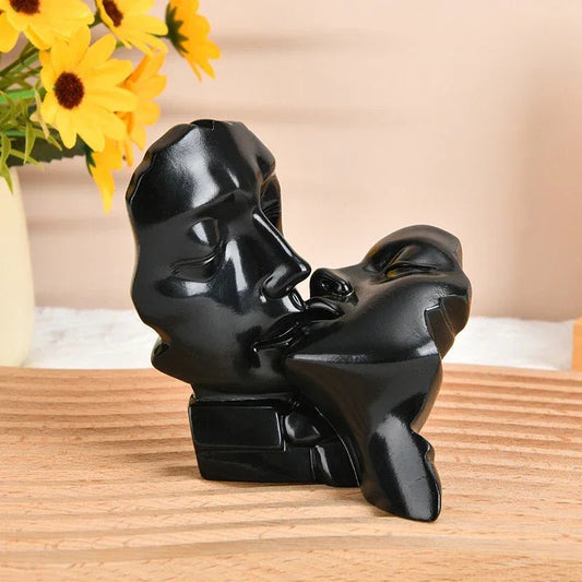 Paar - Skulptur: "Liebhaber küssen" Figuren für Wohnzimmer & Büro - ApolettaApoletta