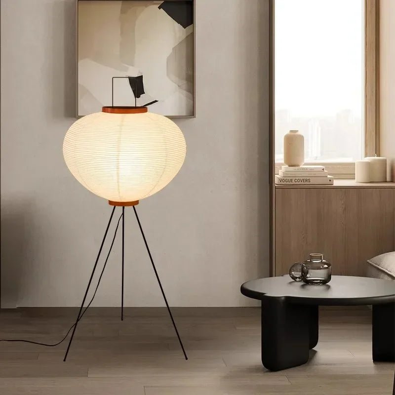 Stehlampe im Wabi - Sabi - Stil: Japanische Vintage - Stehlampe für Schlaf - und Wohnzimmer - ApolettaApoletta