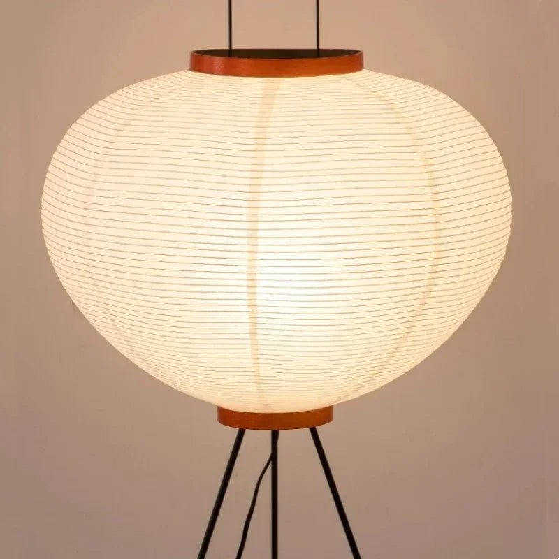 Stehlampe im Wabi - Sabi - Stil: Japanische Vintage - Stehlampe für Schlaf - und Wohnzimmer - ApolettaApoletta
