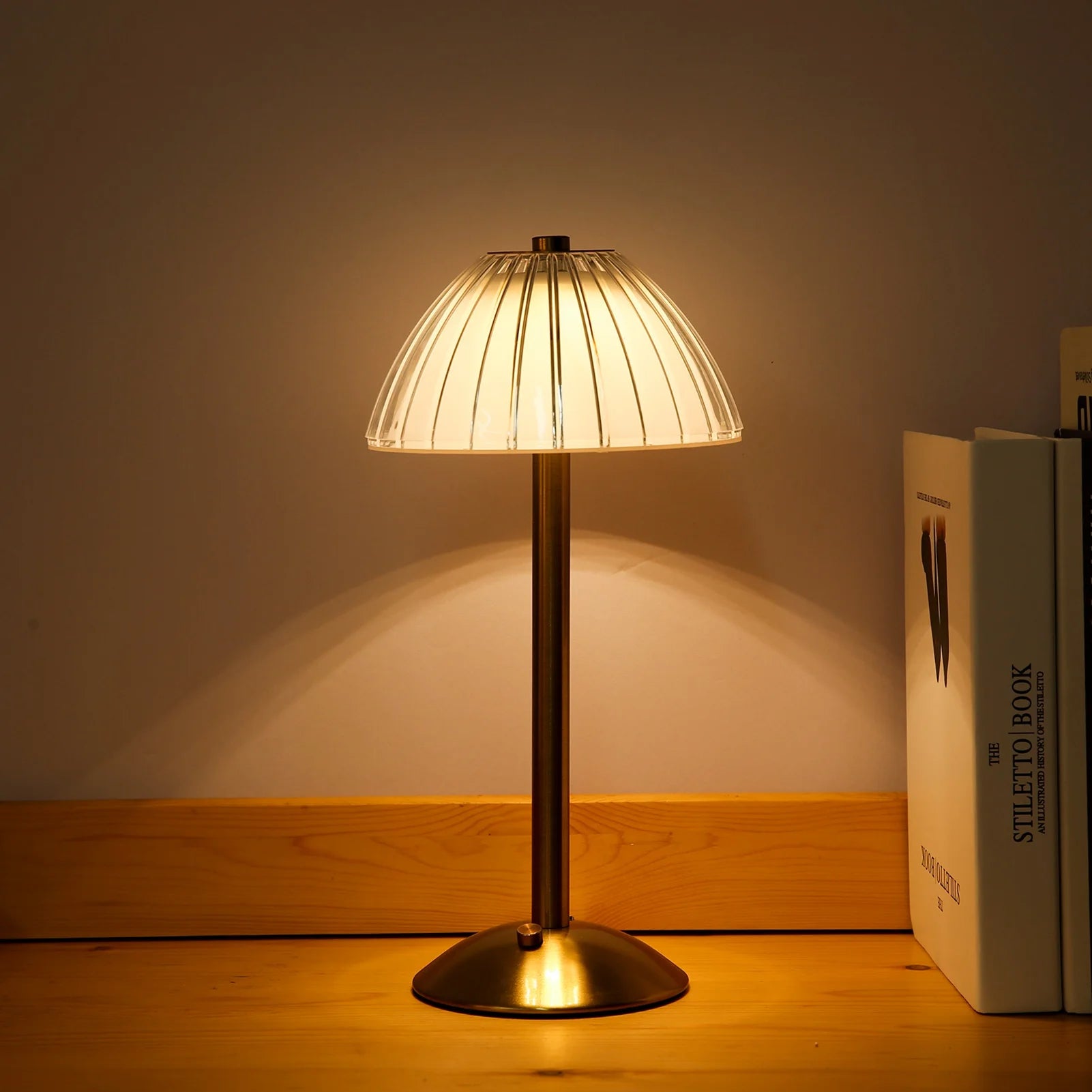 Vintage LED - Tischlampe: Einstellbare Helligkeit & Touch - Steuerung für Bar, Restaurant & Café - ApolettaApoletta