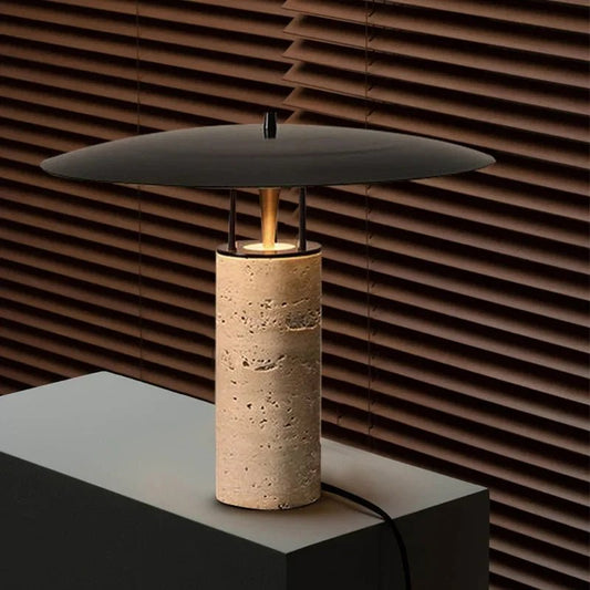 Nordische Tischlampe in Höhlenstein - Optik - ApolettaApoletta