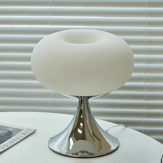Creme Wind Tischlampe: Moderne LED Tischleuchte im Green - Apple - Stil - ApolettaApoletta