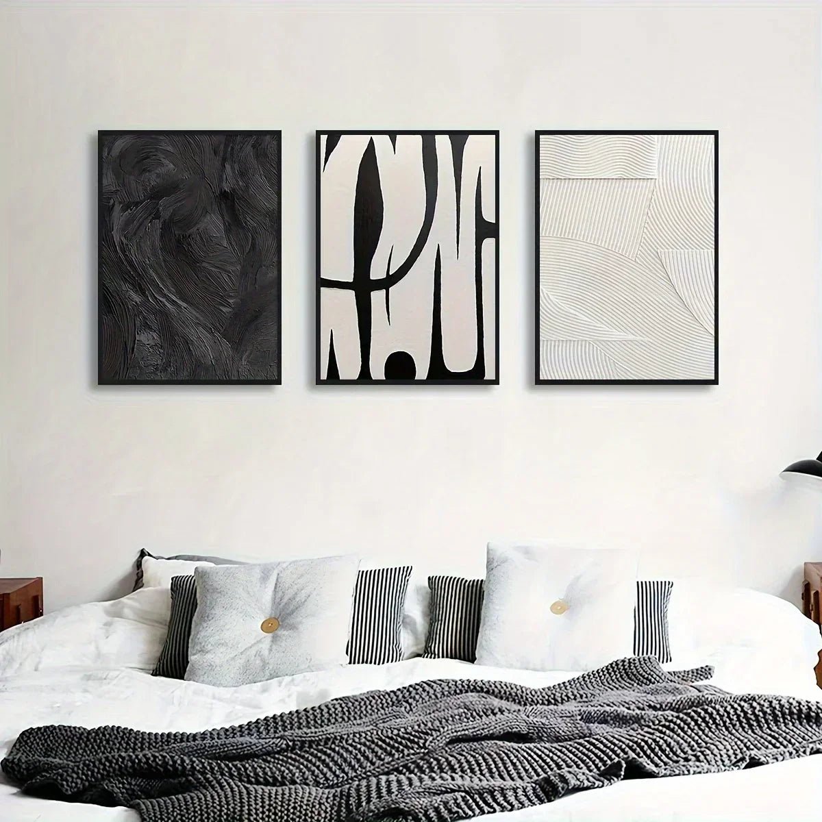 3 - teiliges Leinwand - Set: Abstrakte Schwarz - Weiß - Wandkunst mit Texturschilderungen - ApolettaApoletta